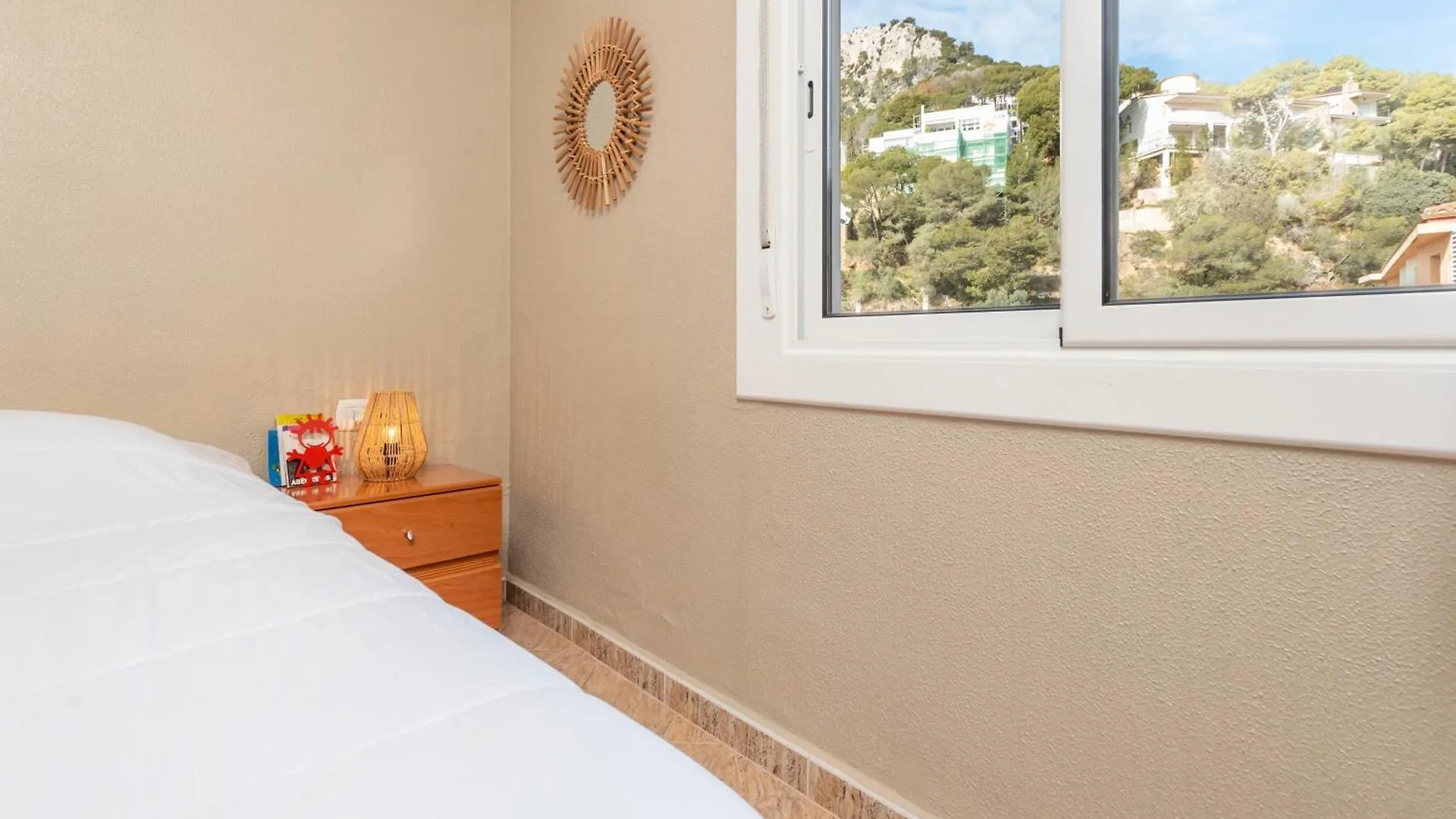 Appartement Entre Mer Et Montagne Torroella De Montgri 0*,