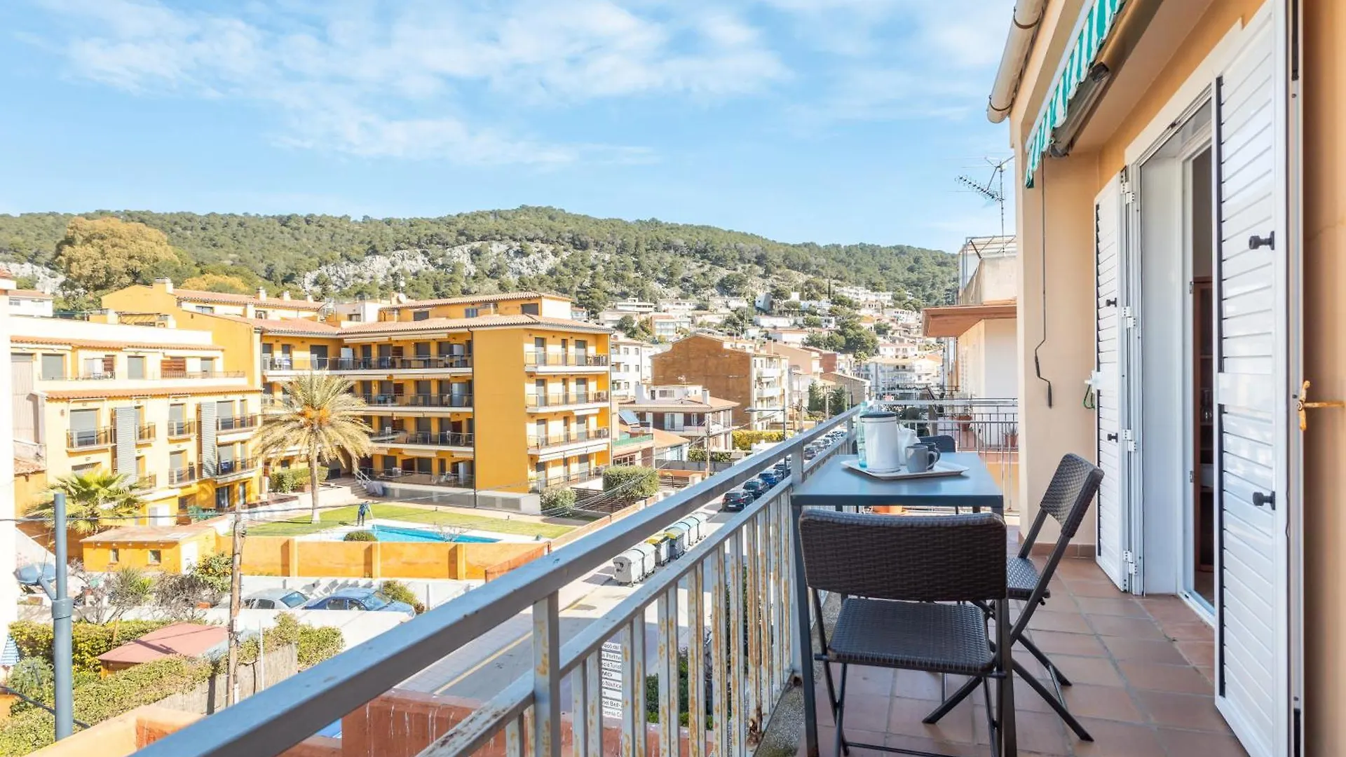 Appartement Entre Mer Et Montagne Torroella De Montgri Spain
